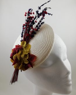 tocado sombrero diadema flores invitada multicolor