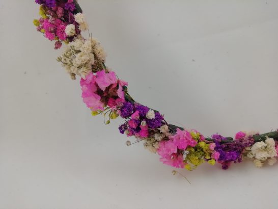 Tocado corona de flores secas de colores
