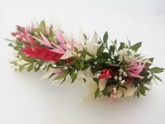 detalle pelo novia invitada comunión flores colores primavera alegre