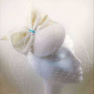 TOCADOS PARA NOVIAS DE PELO CORTO VELO